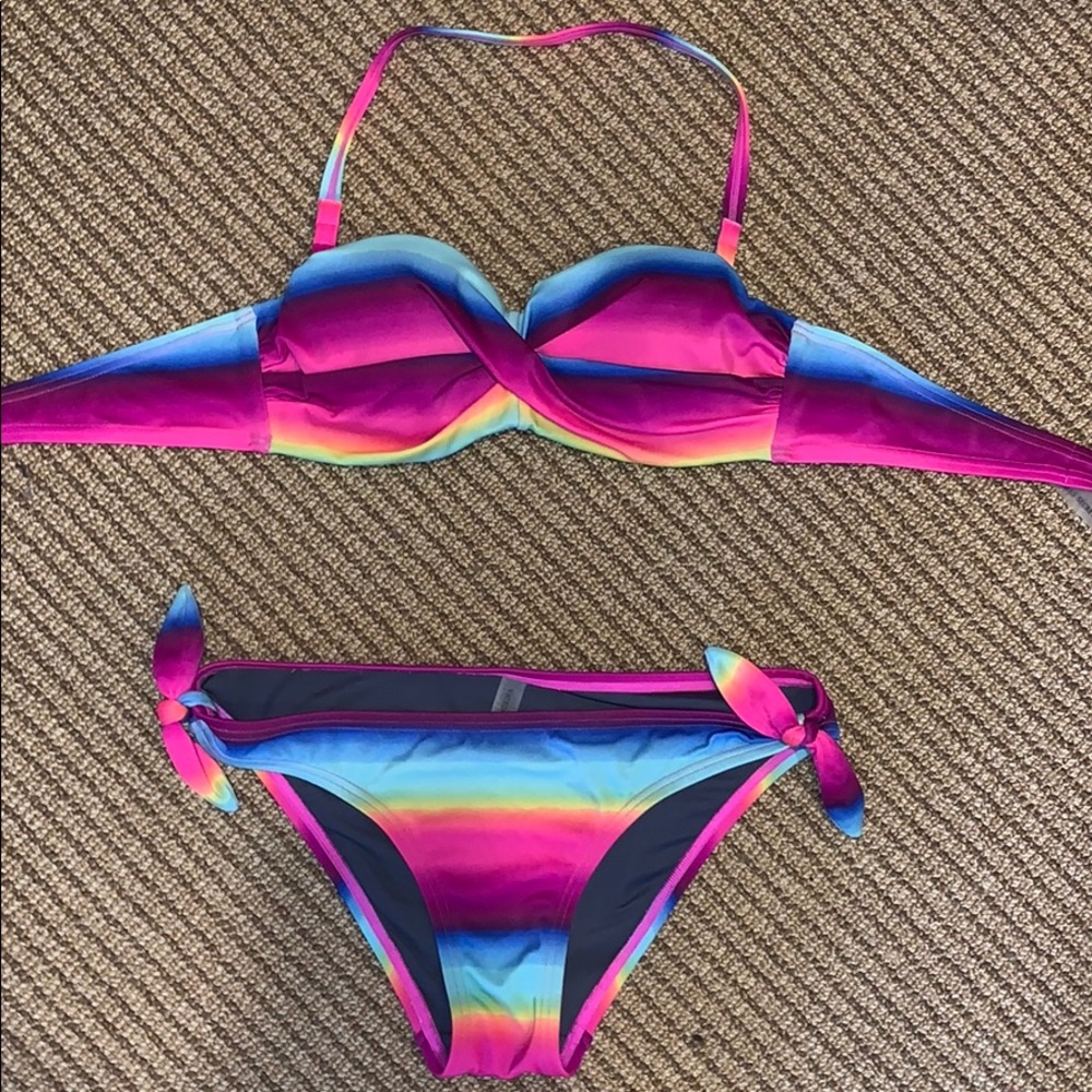 Victoria’s Secret Rainbow 34A PushUp Bikini&Bottom